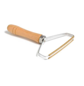 Why a Reusable Lint Remover Is an Eco Friendly Alternative to Disposable Rollers