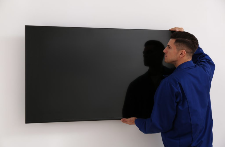 How a TV Wall Mounting Service Can Transform Your Living Room
